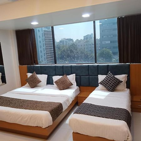 Hotel Exotic Ahmedabad Exterior foto