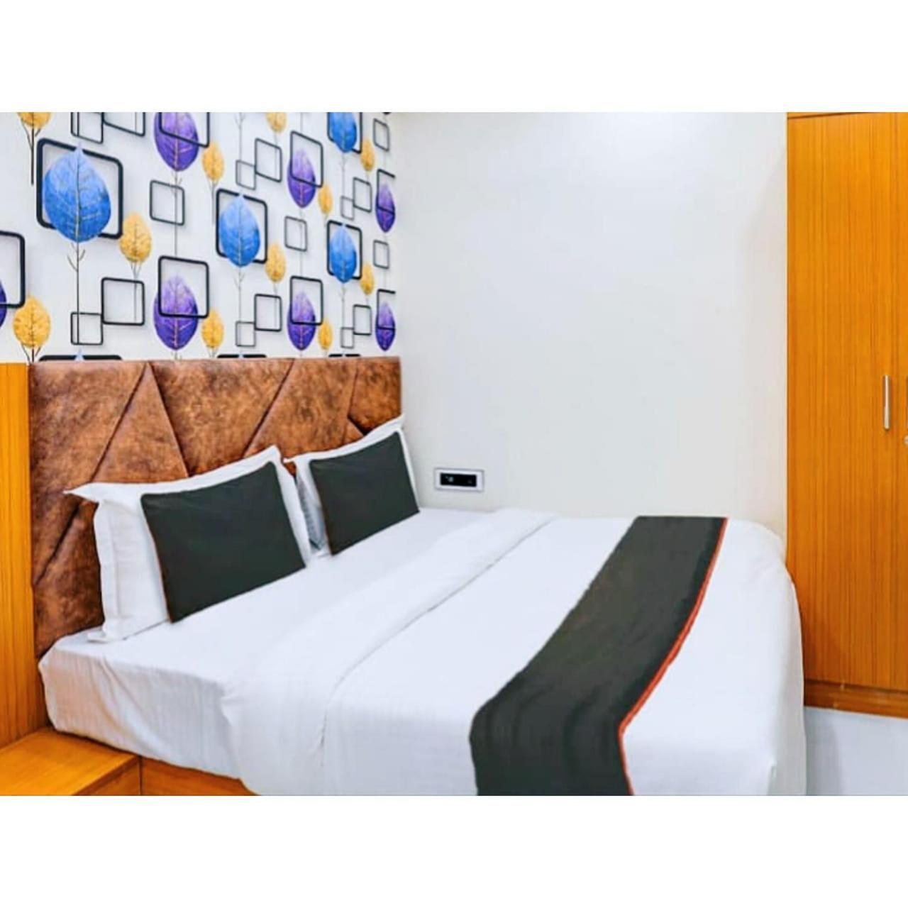 Hotel Exotic Ahmedabad Exterior foto
