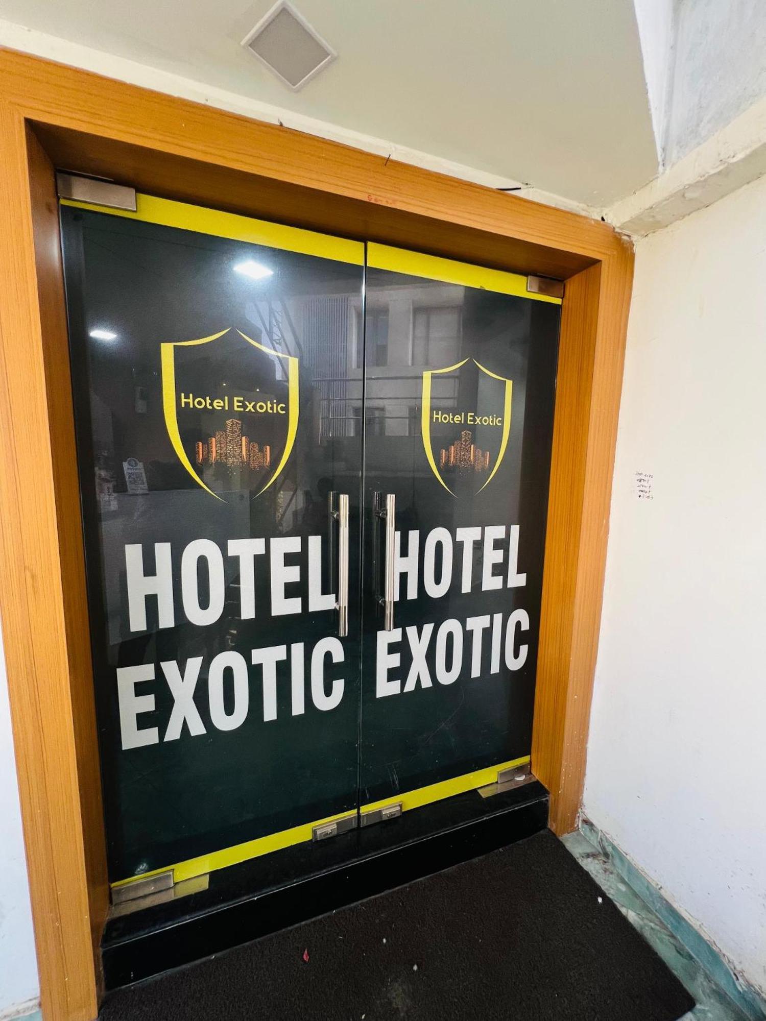 Hotel Exotic Ahmedabad Exterior foto